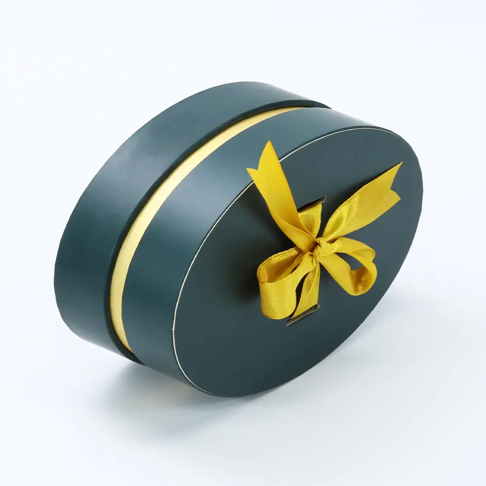 Elegant Oval Green Gift Box With Ribbon Clourse